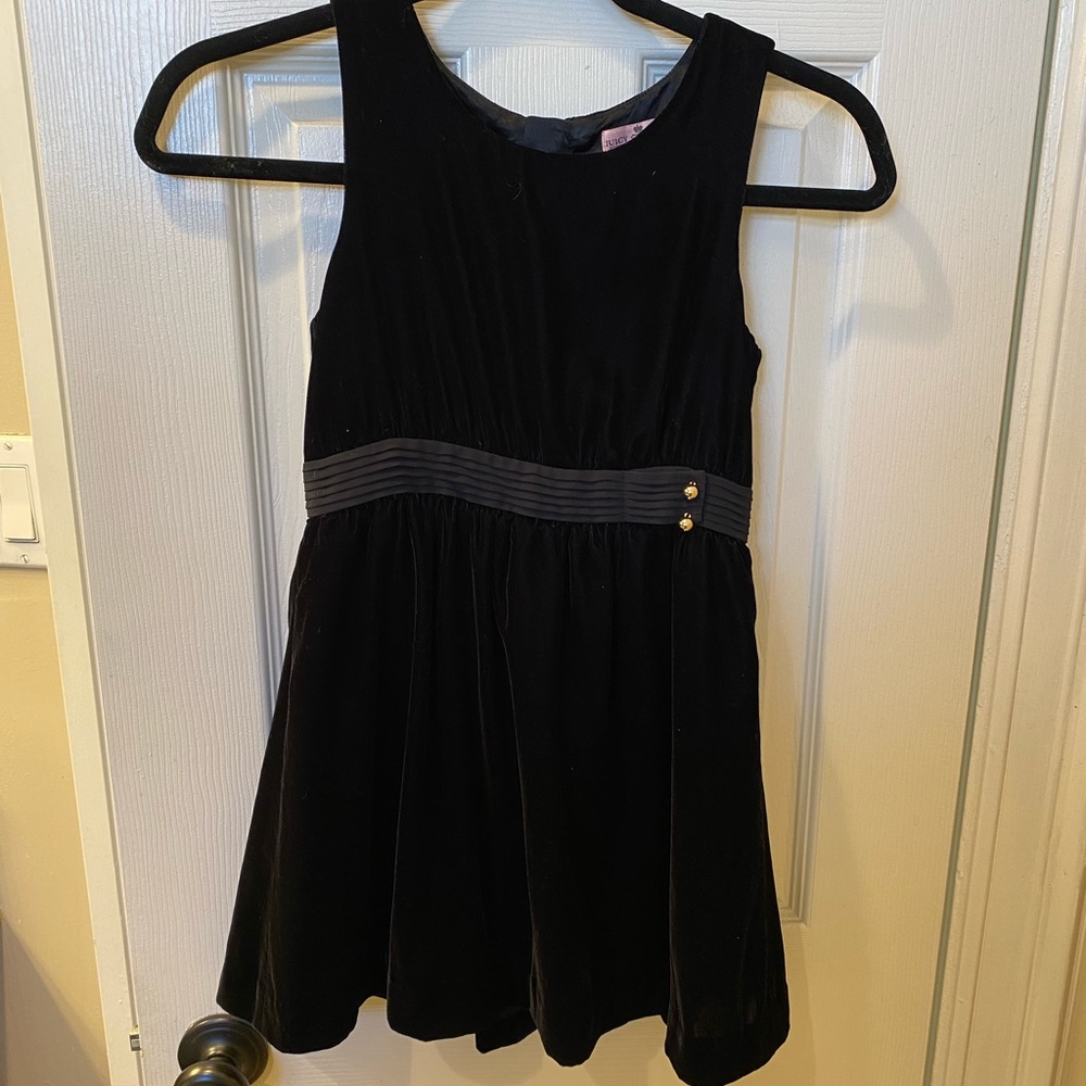 Juicy black velvety dress